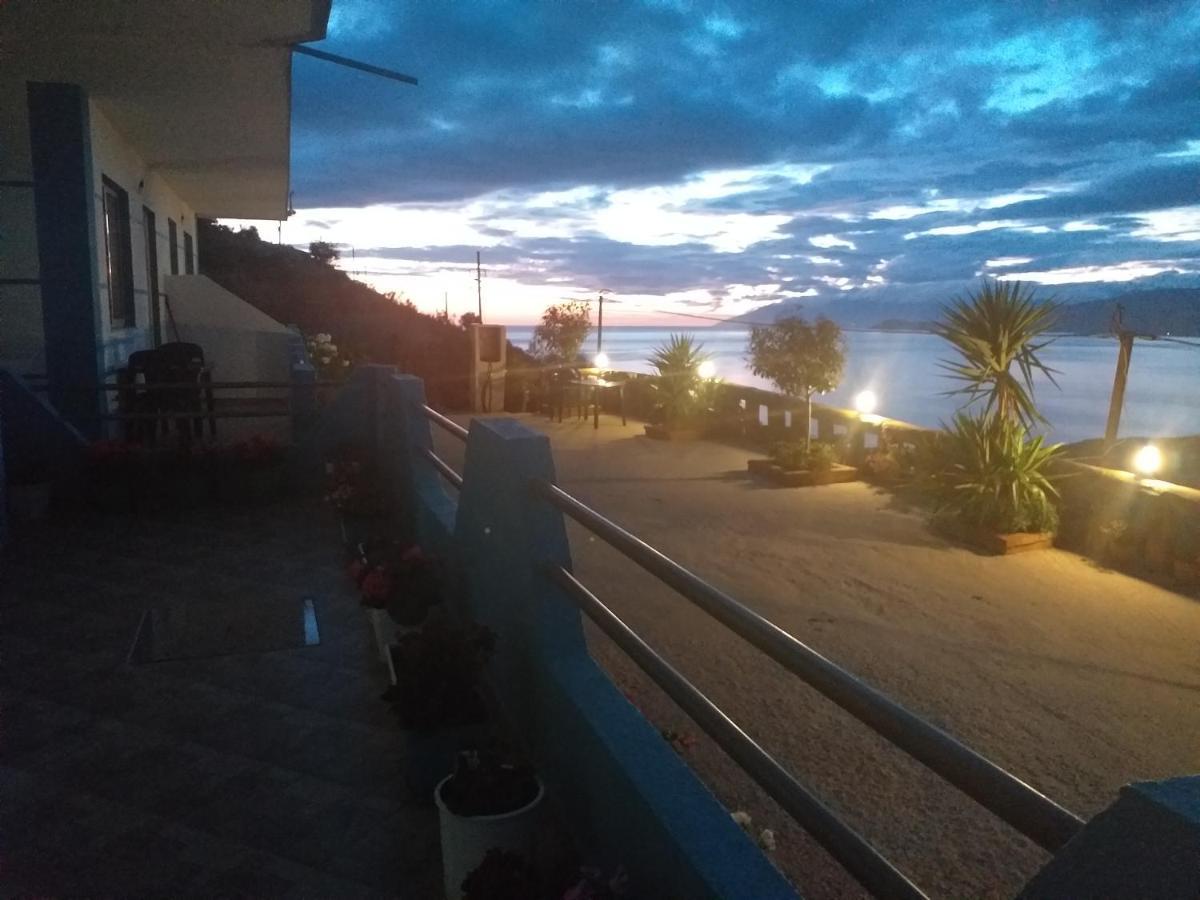 Grand Seaview Apartments クサミル エクステリア 写真